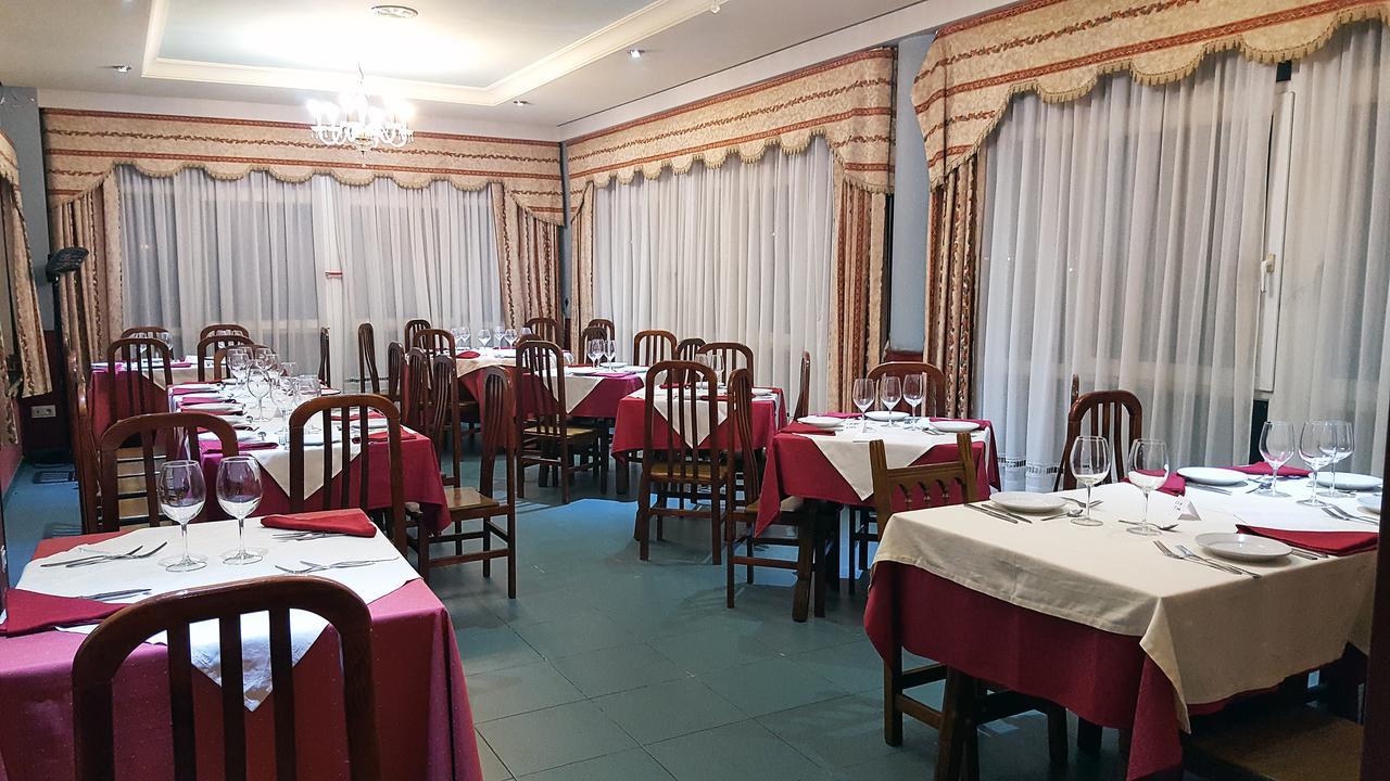 Hotel Avenida III 비야당고스 델 파라모 외부 사진